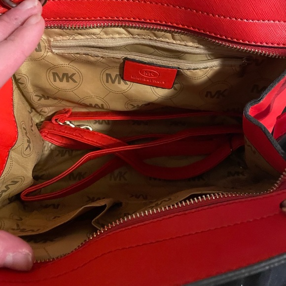 COACH PURSE - Picture 2 of 2